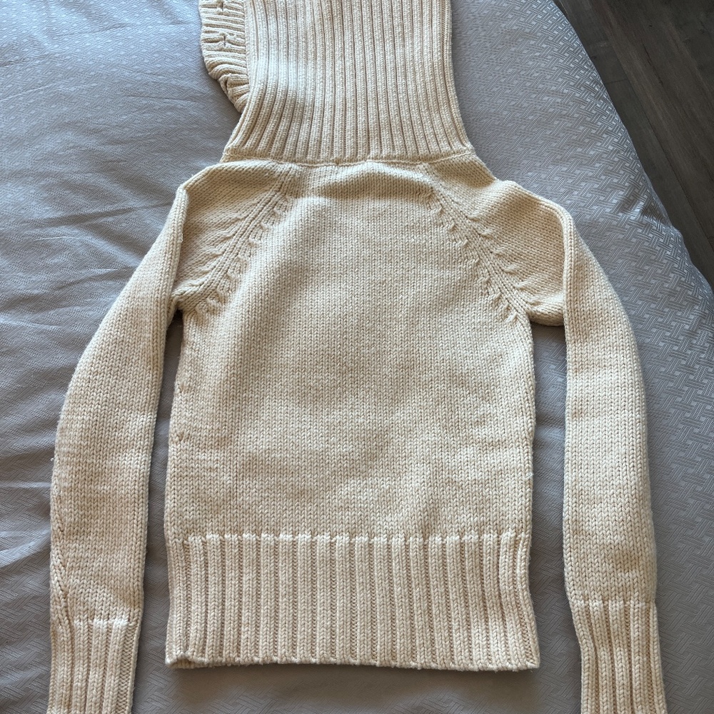 Hugo Boss Sweater - Picture 4 of 5